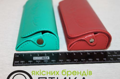 Шкіряні футляри в асортименті