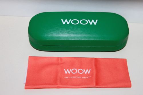Фірмовий футляр WOOW з серветкою